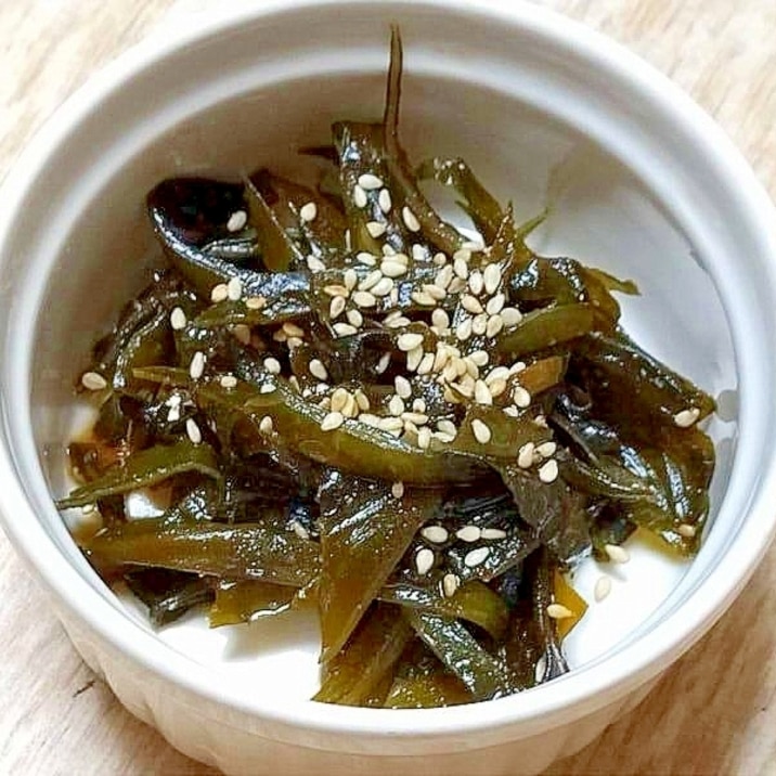 歯ごたえコリコリ☆茎わかめの佃煮